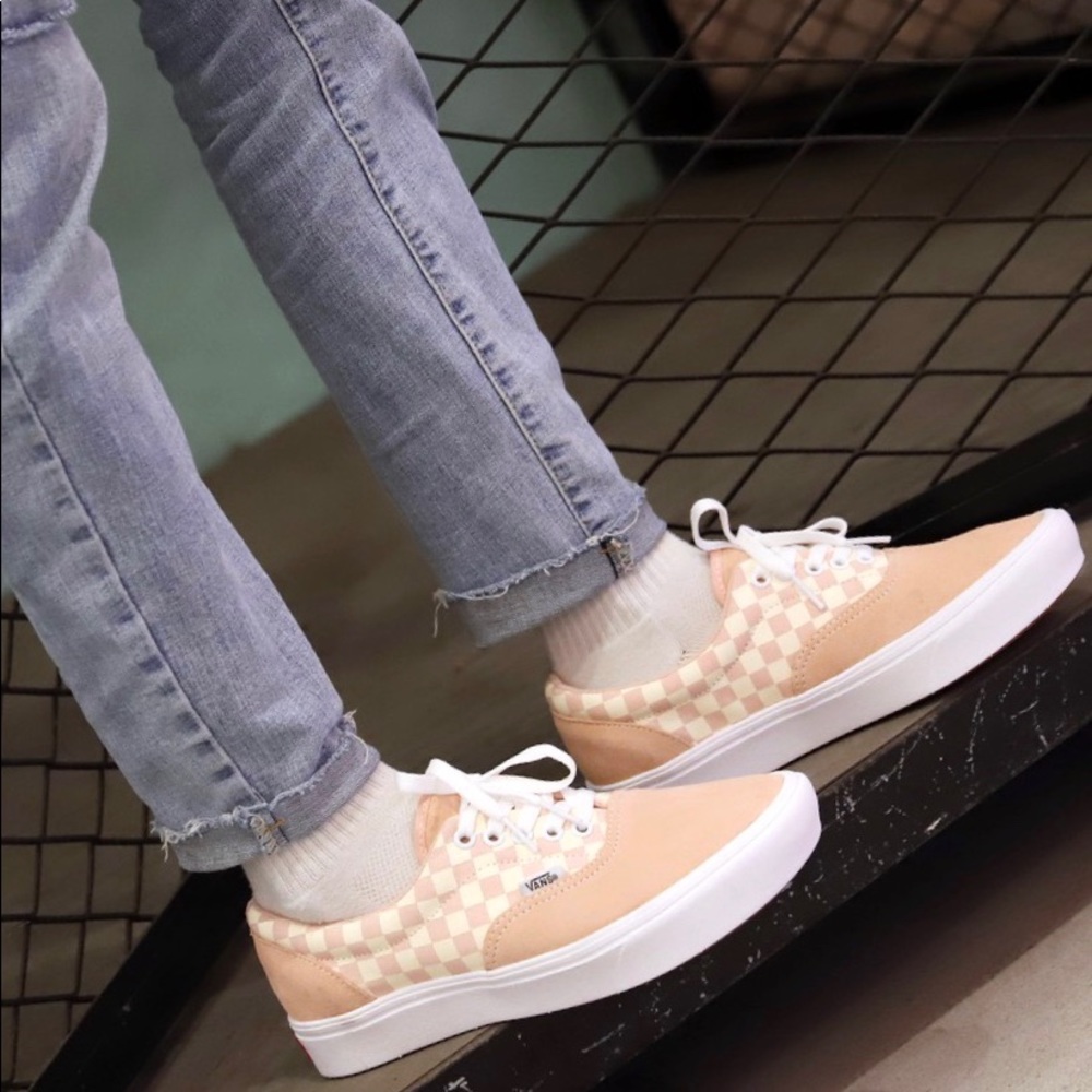 NEW vans comfycrush era pink checkerboard 6 / 6.5 - Picture 6 of 14
